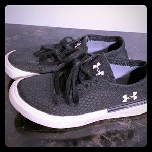 Boys UA shoes